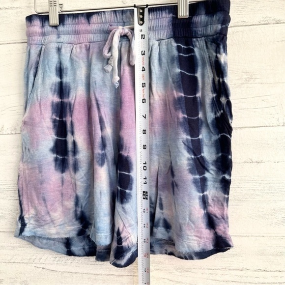Vintage Havana Blue and Purple Tie Dye Elastic Waist Shorts - Picture 7 of 7